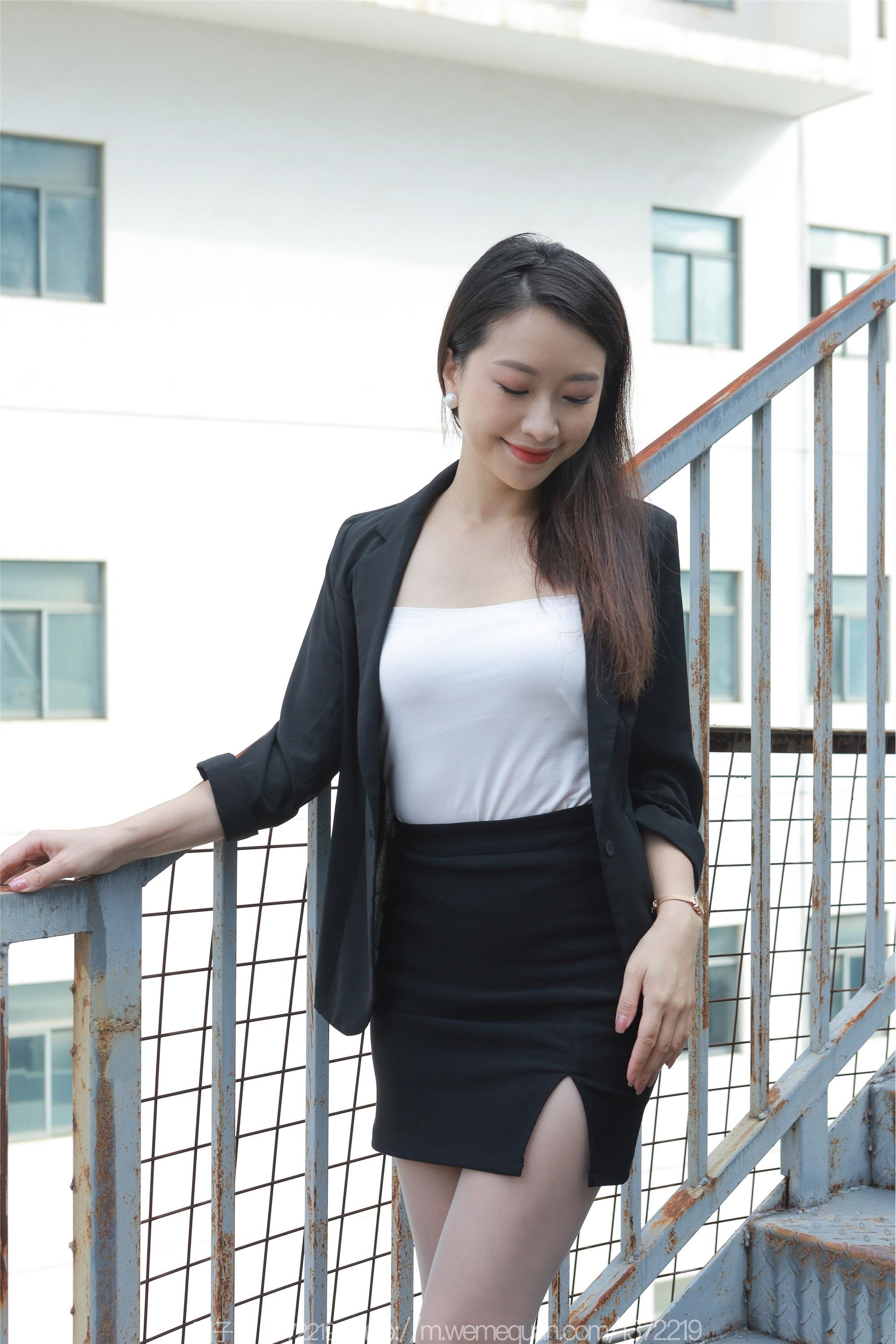 IESS异思趣向  2023.09.28 丝享家 1545 小婕《黑白灰渐变》